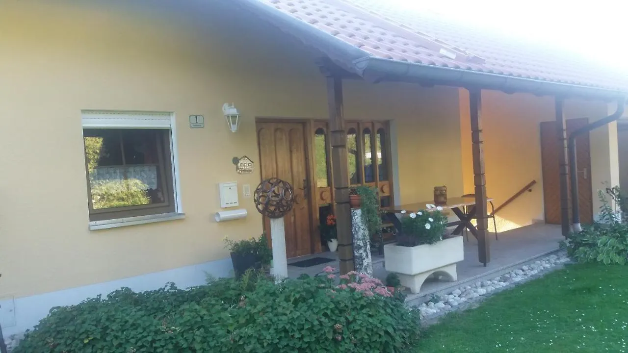 Renates Ferienhaus Riedenburg Bed & Breakfast